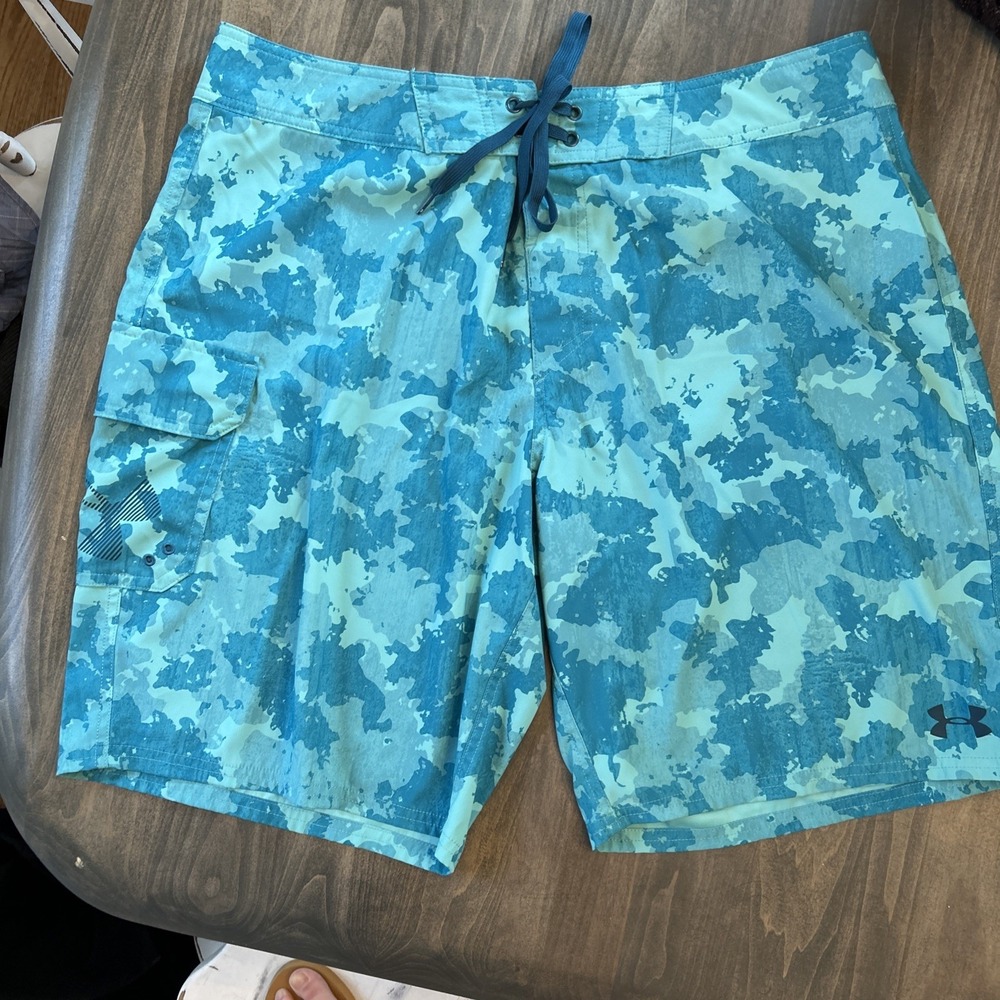 Under Armour Trunks Mens Size 40 Blue Green Board Shorts Swim Loose Fit HeatGear